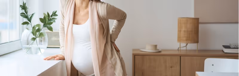 Femme enceinte avec douleurs lombaires